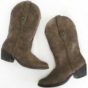 RAMPAGE Western Style Heeled Boots 8.5